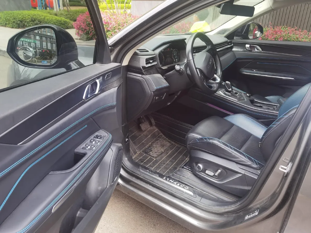 2022 LYNK&CO 05 2.0T 254HP L4 8AT,autocango,china used car exporter,china ev exporter,chinese used car exporter,chinese used ev exporter