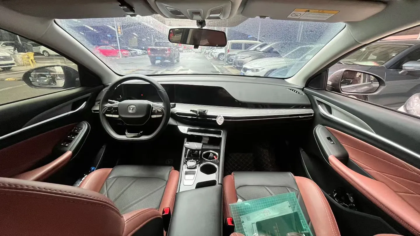 2021 ChangAn Eado 1.4T 160HP L4 7DCT,autocango,china used car exporter,china ev exporter,chinese used car exporter,chinese used ev exporter