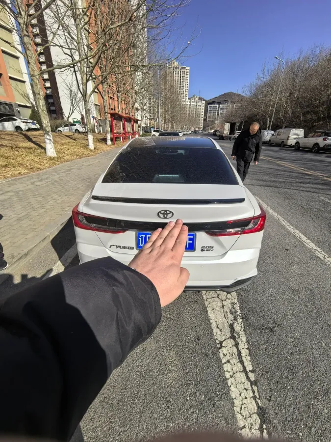 2024 Toyota Camry 2.0L 152HP L4 E-CVT Hybrid,autocango,china used car exporter,china ev exporter,chinese used car exporter,chinese used ev exporter