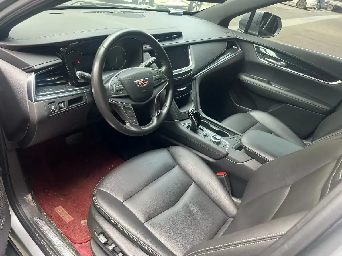 2022 Cadillac XT5 2.0T 237HP L4 9AT,autocango,china used car exporter,china ev exporter,chinese used car exporter,chinese used ev exporter