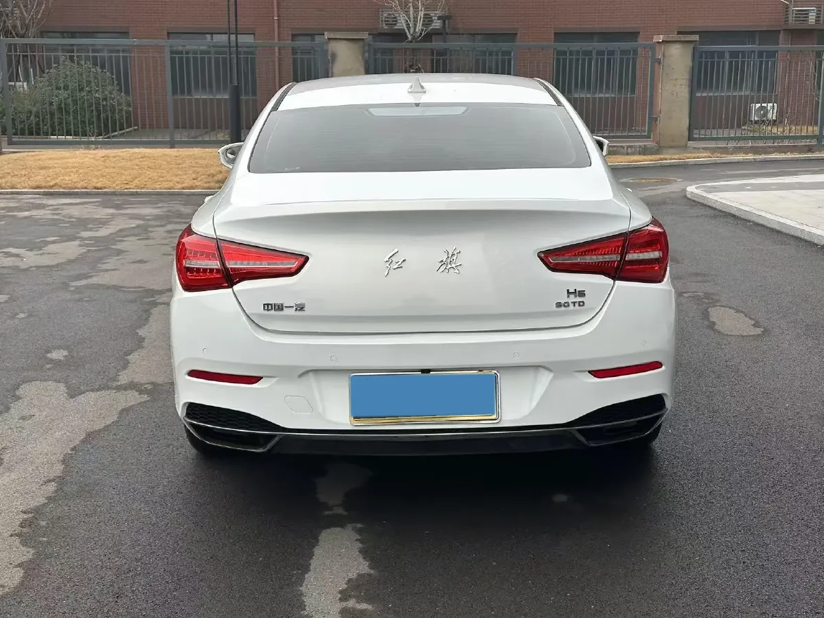 2019 HongQi H5 1.8T 180HP L4 6AT,autocango,china used car exporter,china ev exporter,chinese used car exporter,chinese used ev exporter