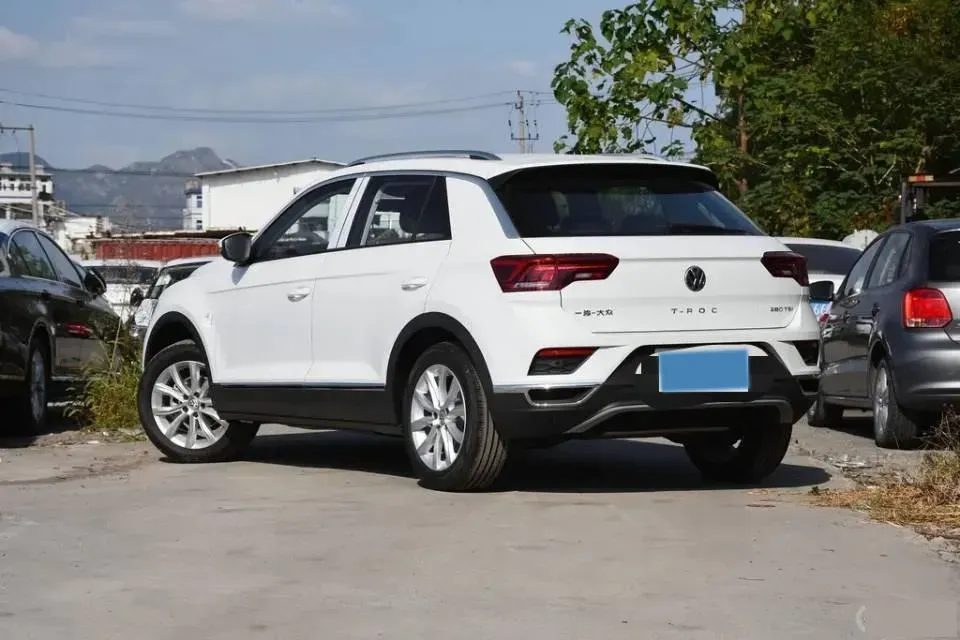 2021 Volkswagen T-Roc 1.4T 150HP L4 7DCT,autocango,china used car exporter,china ev exporter,chinese used car exporter,chinese used ev exporter