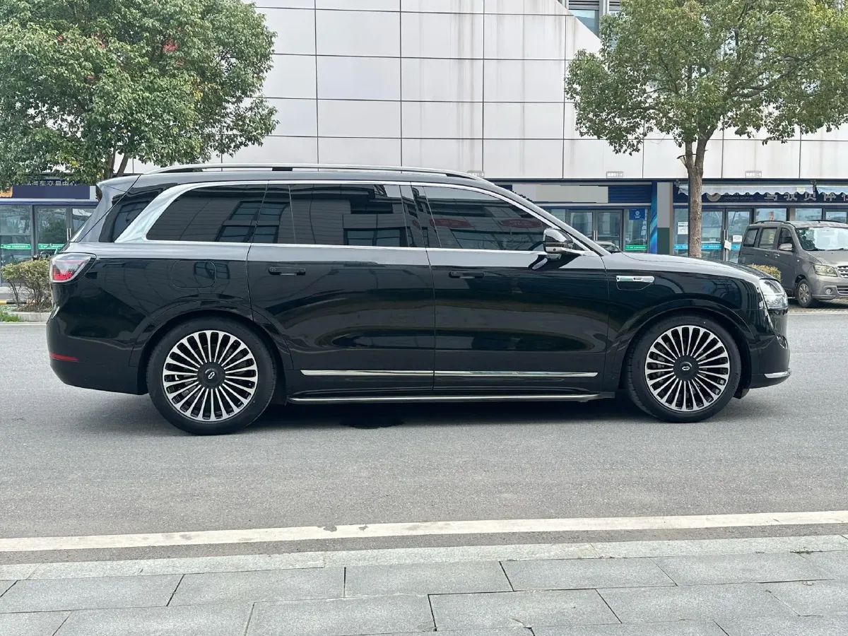 2024 AITO AITO M9 1.5T 152HP L4 REEV 42KWH,autocango,china used car exporter,china ev exporter,chinese used car exporter,chinese used ev exporter