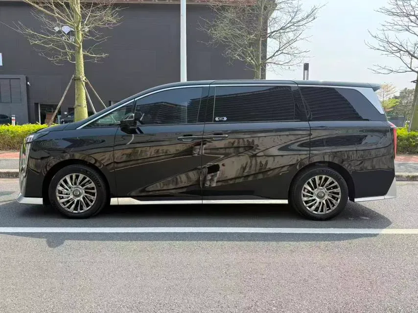 2023 GAC Trumpchi M8 2.0T 190HP L4 E-CVT Hybrid,autocango,china used car exporter,china ev exporter,chinese used car exporter,chinese used ev exporter