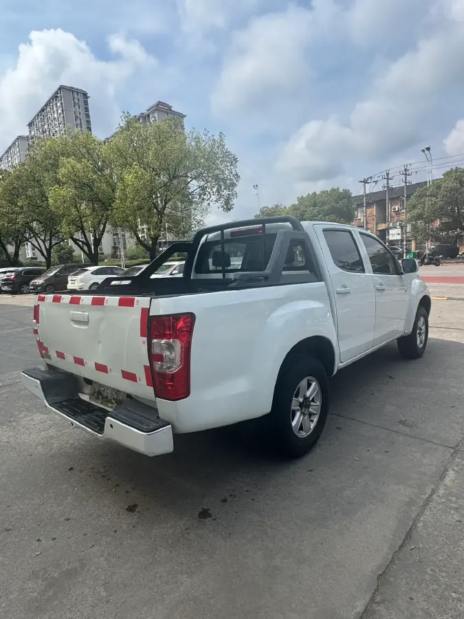 2018 Isuzu Jim 2.8T 116HP L4 5MT,autocango,china used car exporter,china ev exporter,chinese used car exporter,chinese used ev exporter