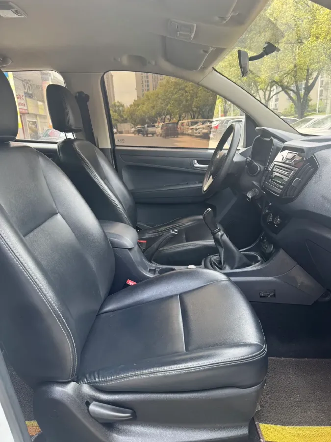 2018 Isuzu Jim 2.8T 116HP L4 5MT,autocango,china used car exporter,china ev exporter,chinese used car exporter,chinese used ev exporter