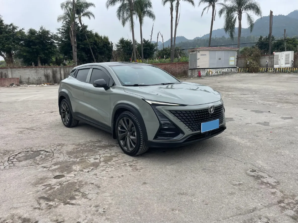 2020 ChangAn UNI-T 1.5T 180HP L4 7DCT,autocango,china used car exporter,china ev exporter,chinese used car exporter,chinese used ev exporter