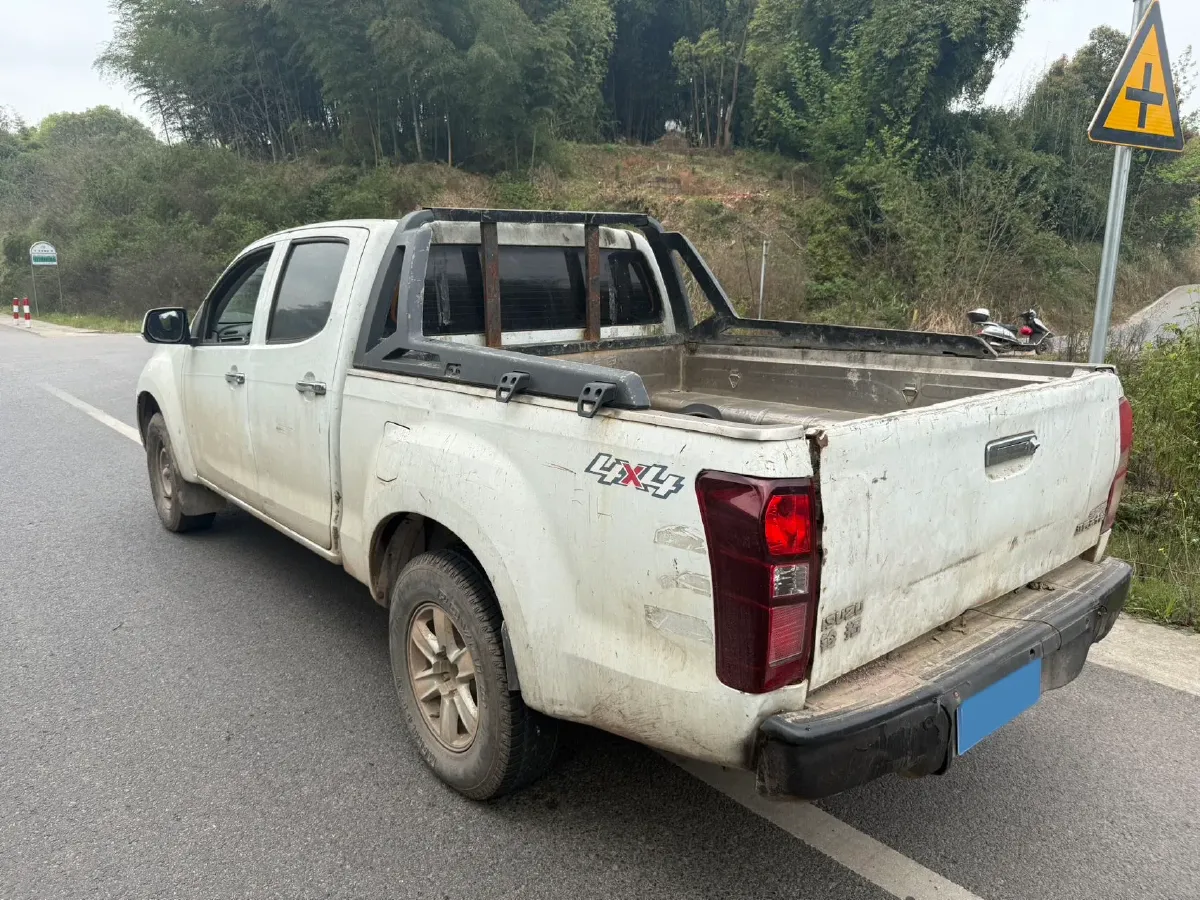 2020 Isuzu LingTuo 2.5T 150HP L4 6AT,autocango,china used car exporter,china ev exporter,chinese used car exporter,chinese used ev exporter