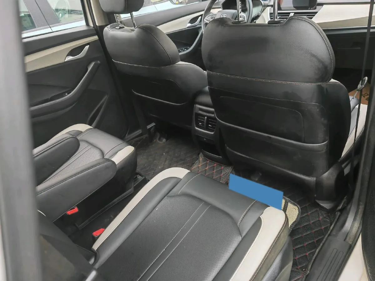 2019 BaoJun 730 1.5T 155HP L4 6MT,autocango,china used car exporter,china ev exporter,chinese used car exporter,chinese used ev exporter