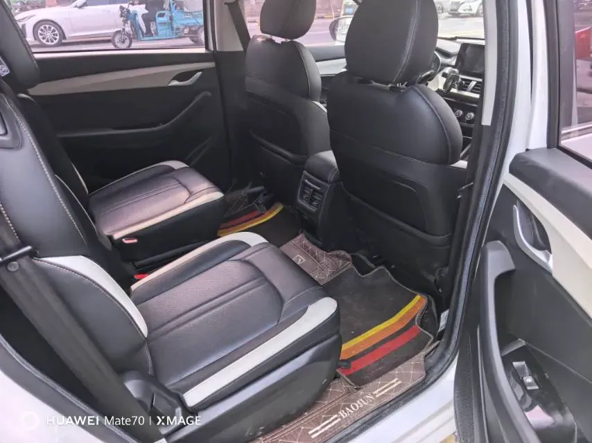 2019 BaoJun 360 1.5L 99HP L4 6MT,autocango,china used car exporter,china ev exporter,chinese used car exporter,chinese used ev exporter