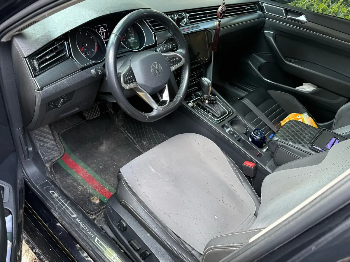 2020 Volkswagen Magotan 2.0T 186HP L4 7DCT,autocango,china used car exporter,china ev exporter,chinese used car exporter,chinese used ev exporter