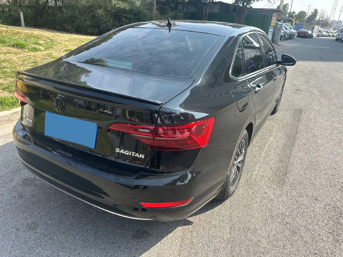 2021 Volkswagen Sagitar 1.2T 116HP L4 7DCT,autocango,china used car exporter,china ev exporter,chinese used car exporter,chinese used ev exporter