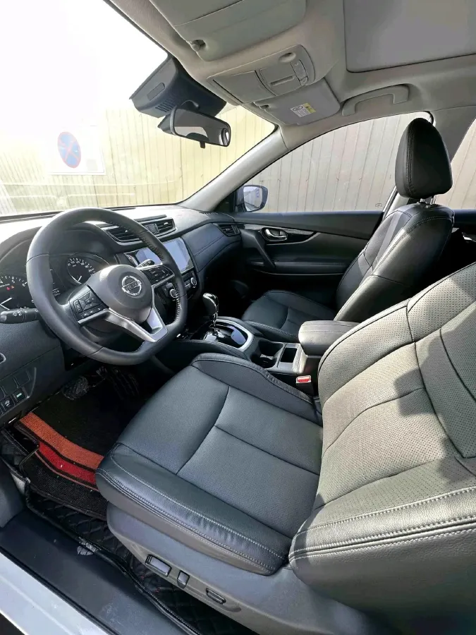 2021 Nissan X-Trail 2.0L 151HP L4 CVT,autocango,china used car exporter,china ev exporter,chinese used car exporter,chinese used ev exporter