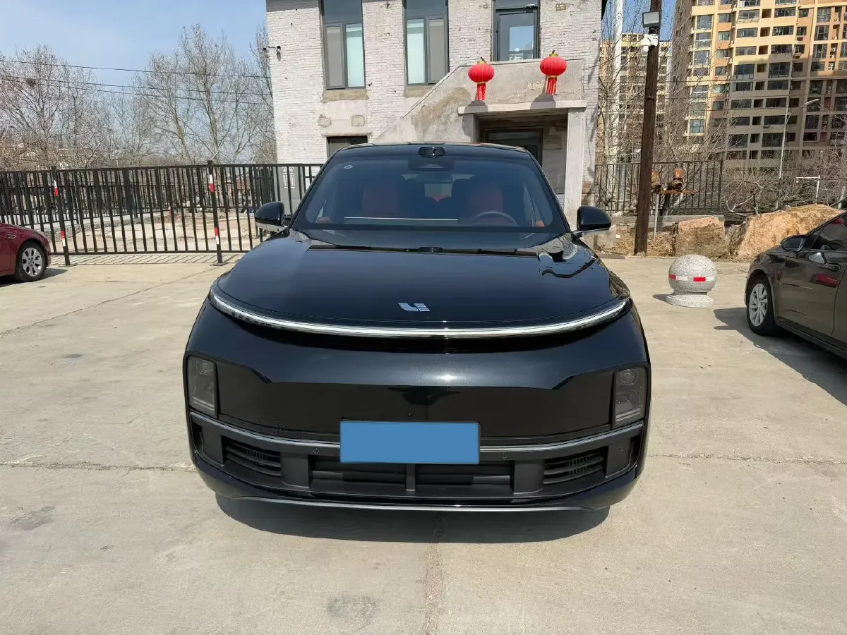 2025 Li L8 Range Extended 154HP REEV,autocango,china used car exporter,china ev exporter,chinese used car exporter,chinese used ev exporter