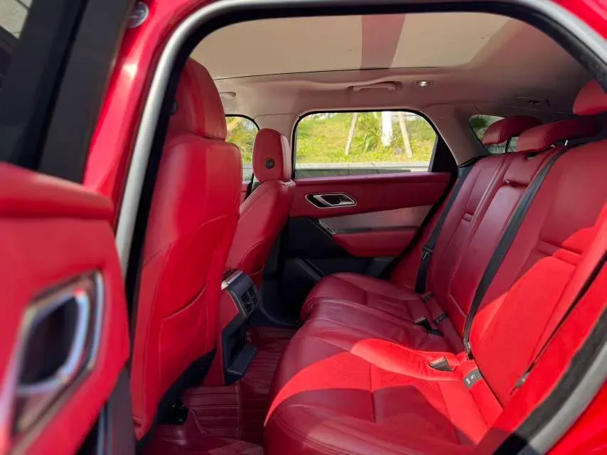 2019 Land Rover Range Rover Velar 2.0T 250HP L4 8AT,autocango,china used car exporter,china ev exporter,chinese used car exporter,chinese used ev exporter