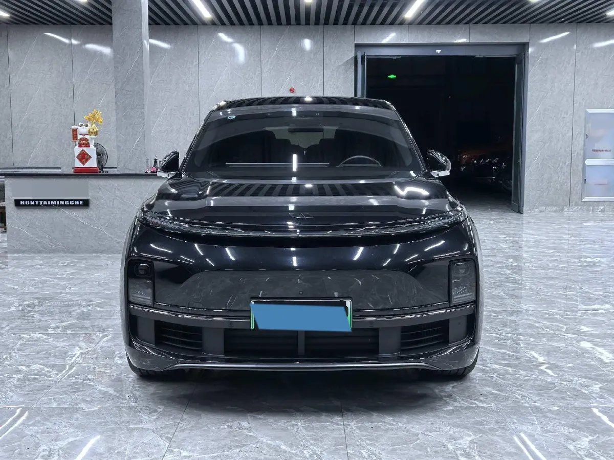 2023 Li L8 Range Extended 154HP REEV 40.9KWH,autocango,china used car exporter,china ev exporter,chinese used car exporter,chinese used ev exporter