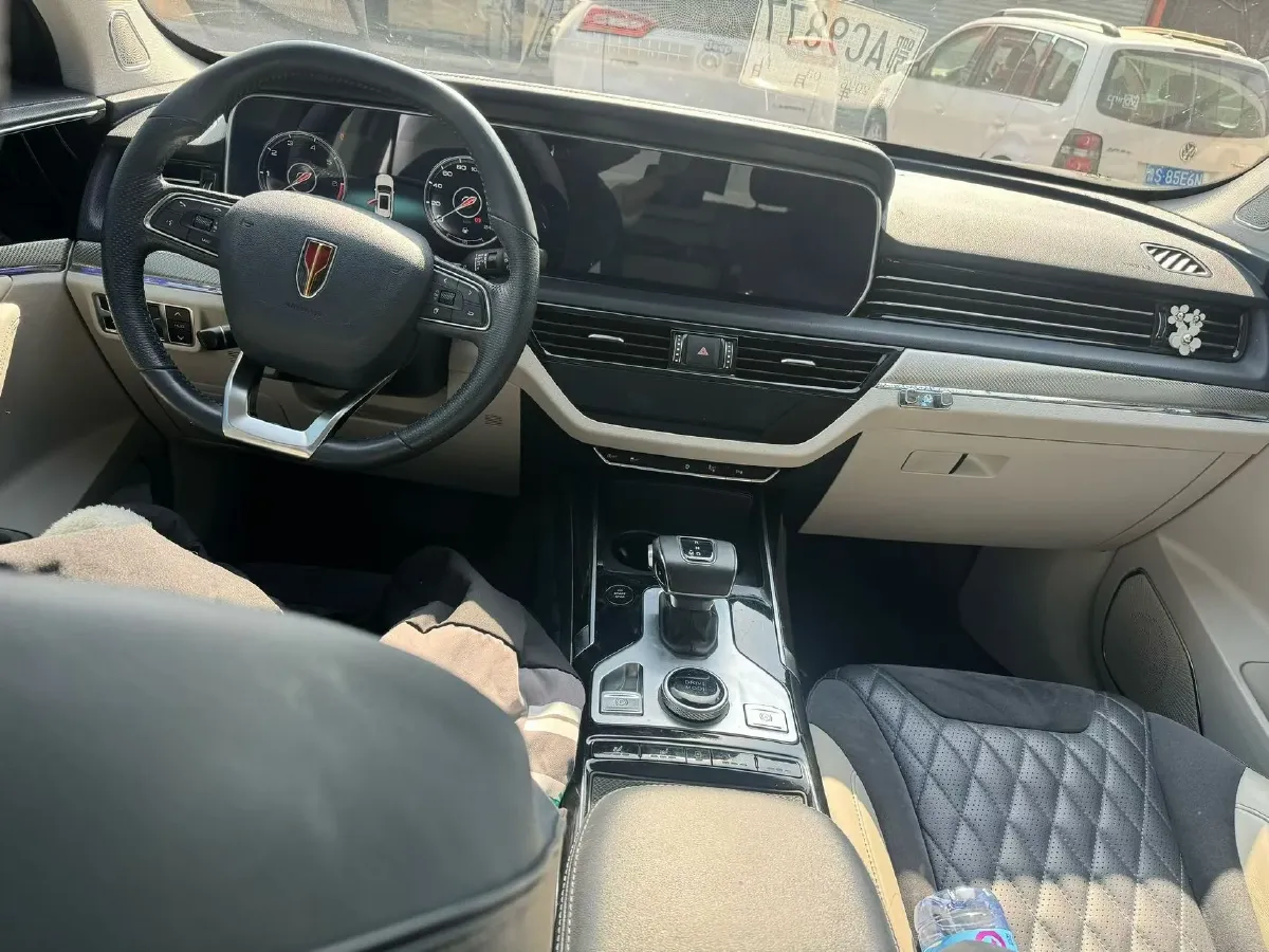 2019 HongQi HS5 2.0T 224HP L4 6AT,autocango,china used car exporter,china ev exporter,chinese used car exporter,chinese used ev exporter