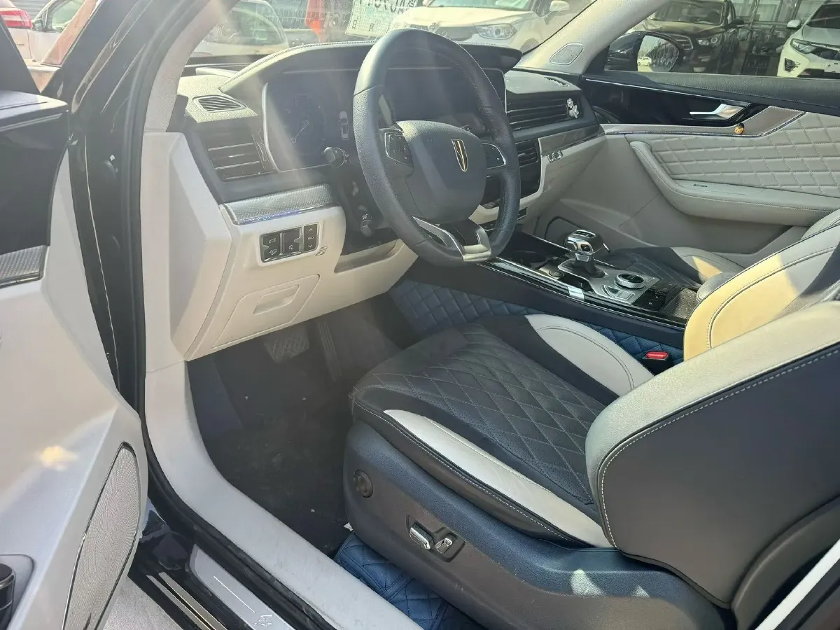 2019 HongQi HS5 2.0T 224HP L4 6AT,autocango,china used car exporter,china ev exporter,chinese used car exporter,chinese used ev exporter