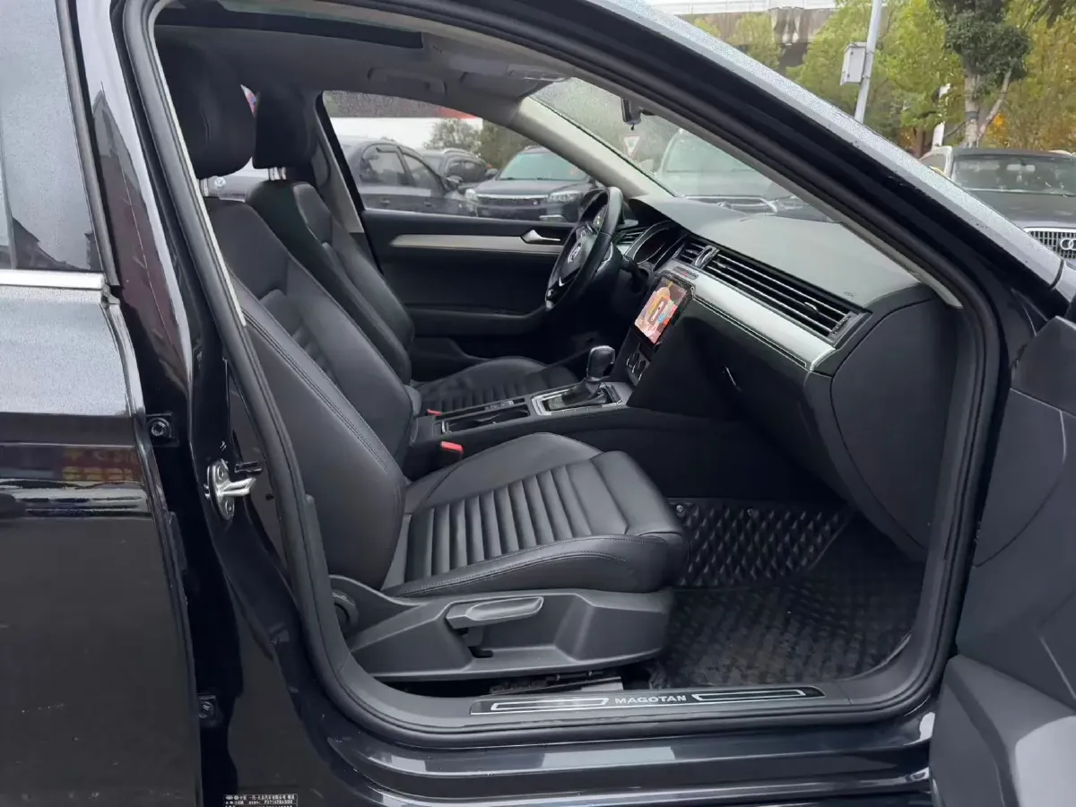 2019 Citroen C6 1.6T 170HP L4 6AT,autocango,china used car exporter,china ev exporter,chinese used car exporter,chinese used ev exporter