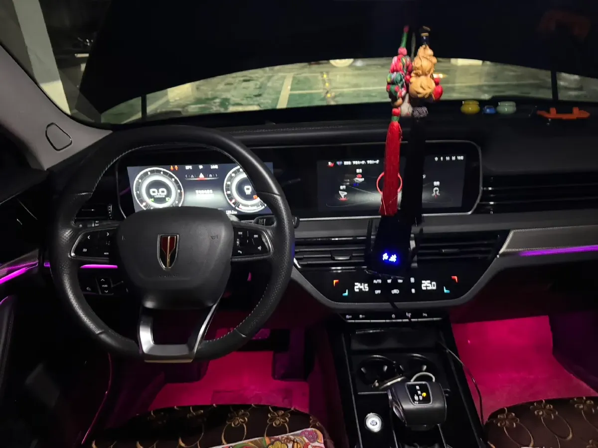 2023 HongQi HS5 2.0T 252HP L4 8AT,autocango,china used car exporter,china ev exporter,chinese used car exporter,chinese used ev exporter