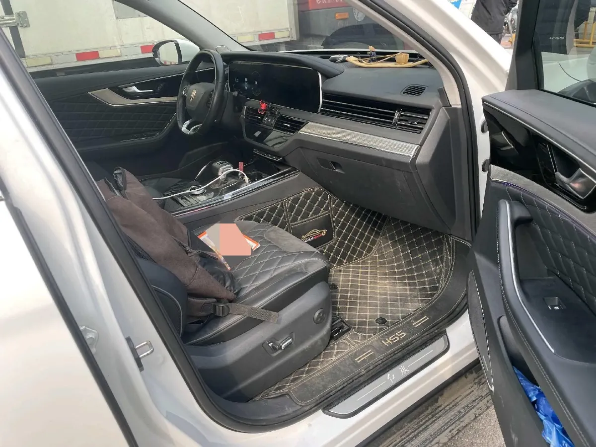 2019 HongQi HS5 2.0T 224HP L4 6AT,autocango,china used car exporter,china ev exporter,chinese used car exporter,chinese used ev exporter