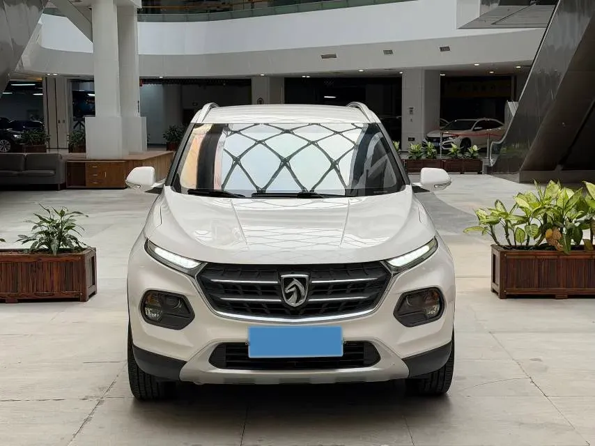 2017 BaoJun 510 1.5L 112HP L4 6MT,autocango,china used car exporter,china ev exporter,chinese used car exporter,chinese used ev exporter