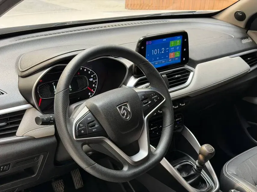 2017 BaoJun 510 1.5L 112HP L4 6MT,autocango,china used car exporter,china ev exporter,chinese used car exporter,chinese used ev exporter