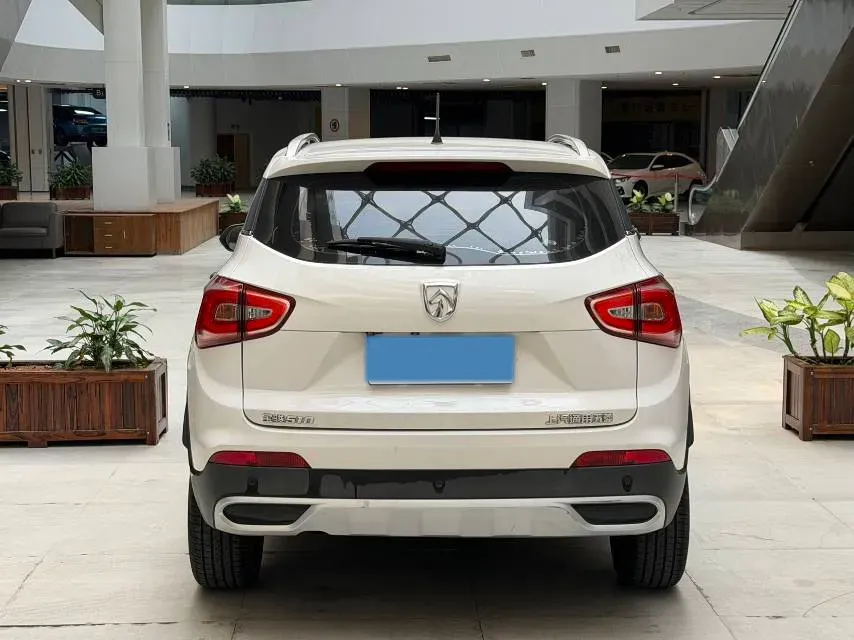 2017 BaoJun 510 1.5L 112HP L4 6MT,autocango,china used car exporter,china ev exporter,chinese used car exporter,chinese used ev exporter