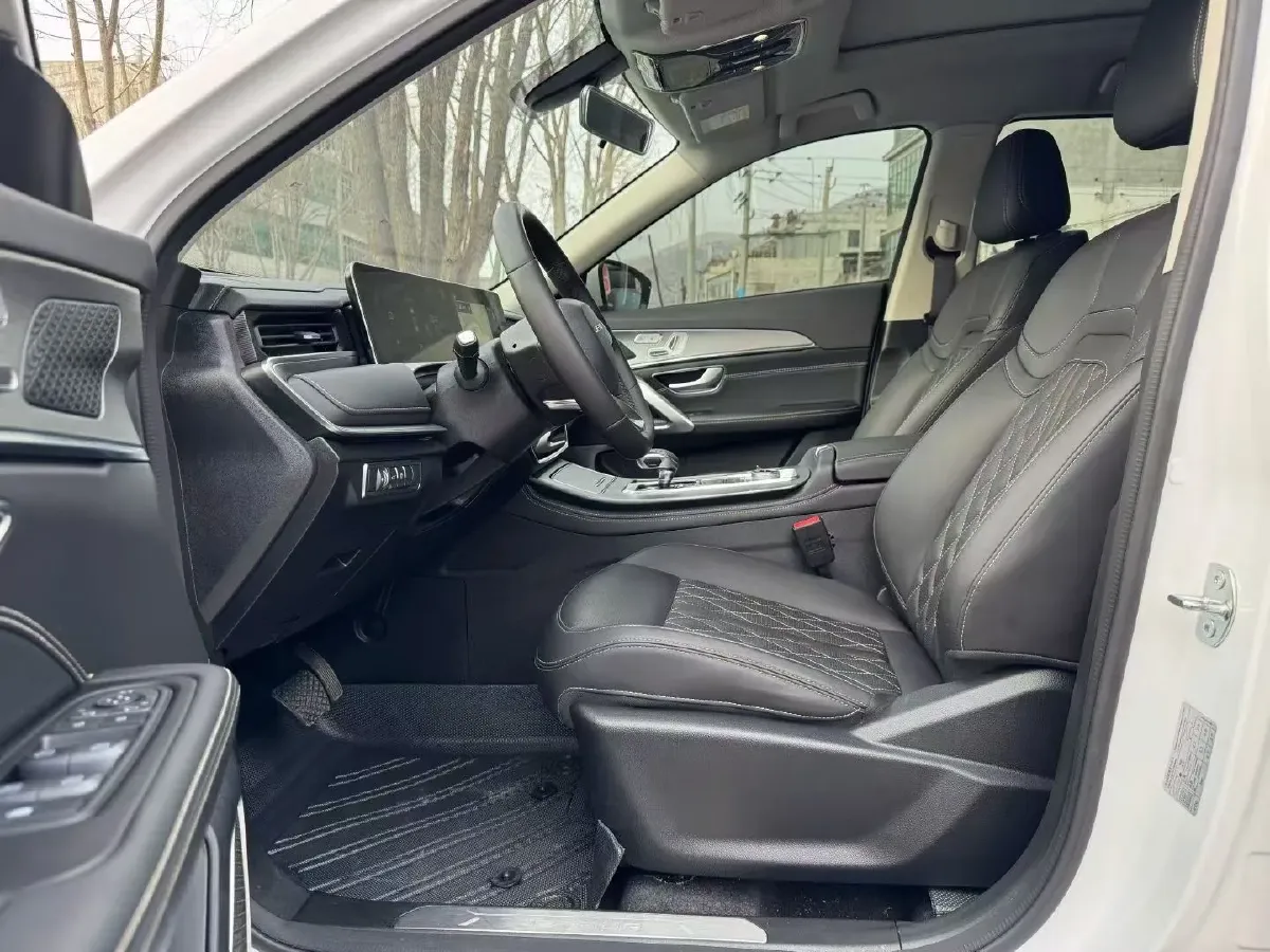 2024 Jetour X70 Plus 1.5T 156HP L4 6DCT,autocango,china used car exporter,china ev exporter,chinese used car exporter,chinese used ev exporter