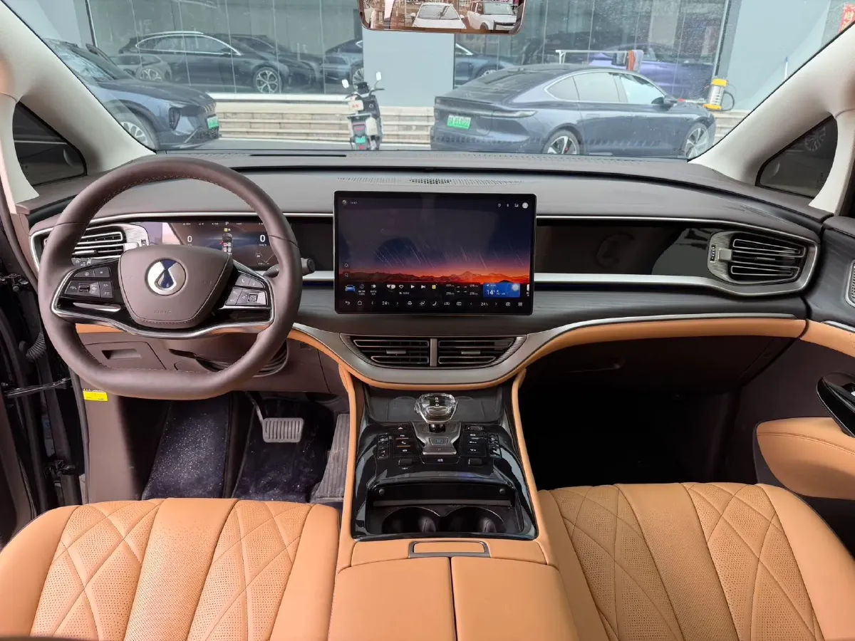 2024 Denza D9 1.5T 139HP L4 E-CVT PHEV 40KWH,autocango,china used car exporter,china ev exporter,chinese used car exporter,chinese used ev exporter