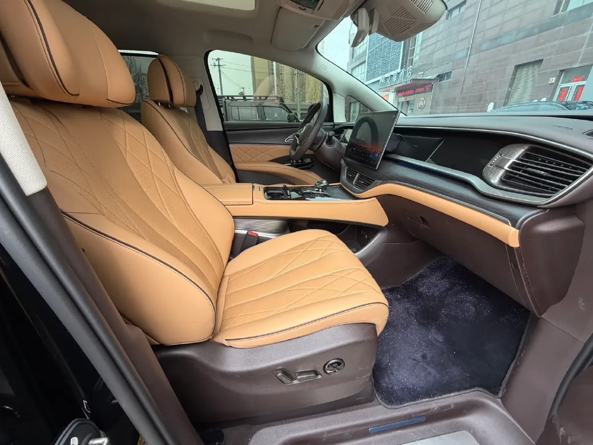 2024 Denza D9 1.5T 139HP L4 E-CVT PHEV 40KWH,autocango,china used car exporter,china ev exporter,chinese used car exporter,chinese used ev exporter