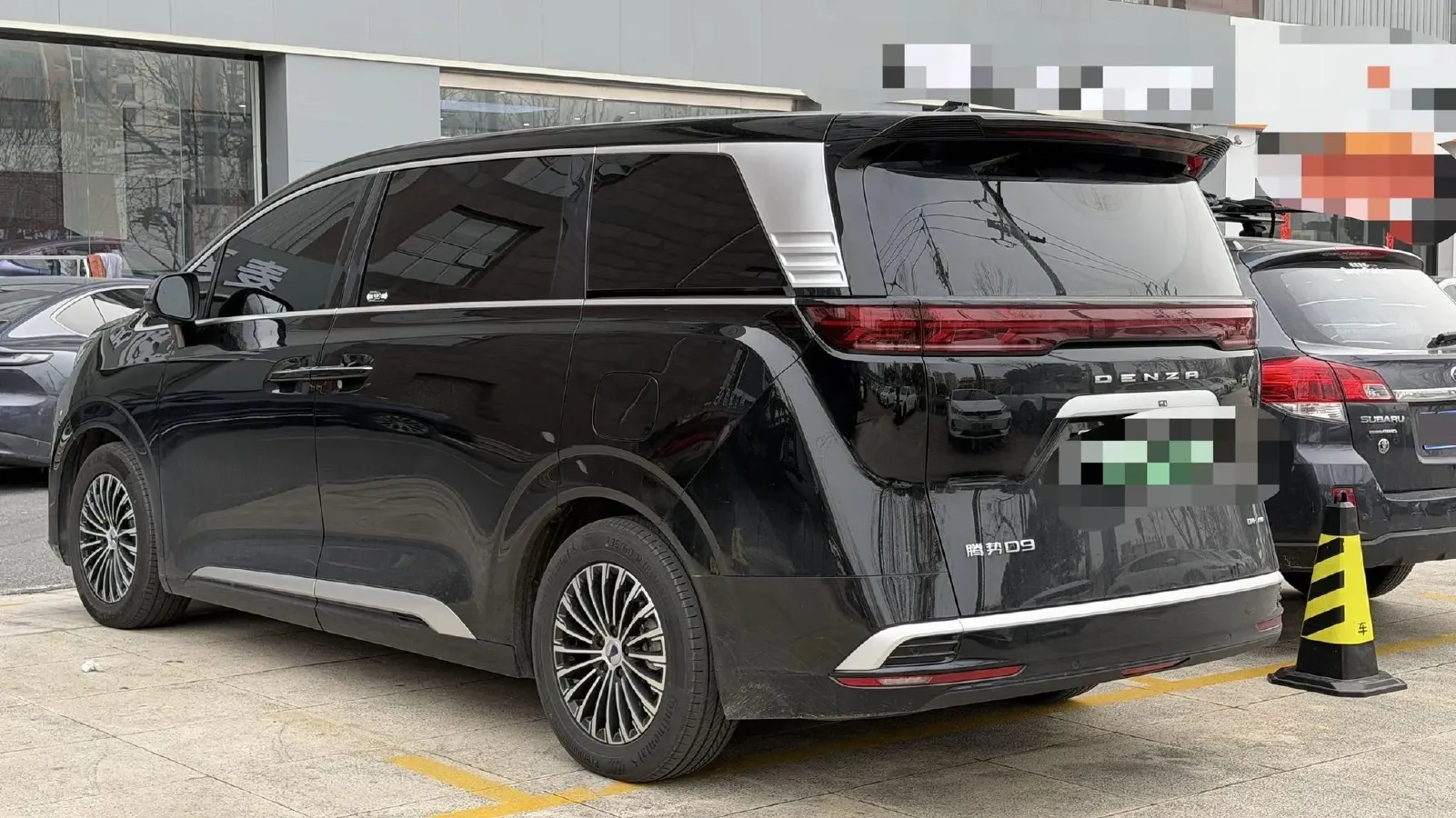 2024 Denza D9 1.5T 139HP L4 E-CVT PHEV 40KWH,autocango,china used car exporter,china ev exporter,chinese used car exporter,chinese used ev exporter