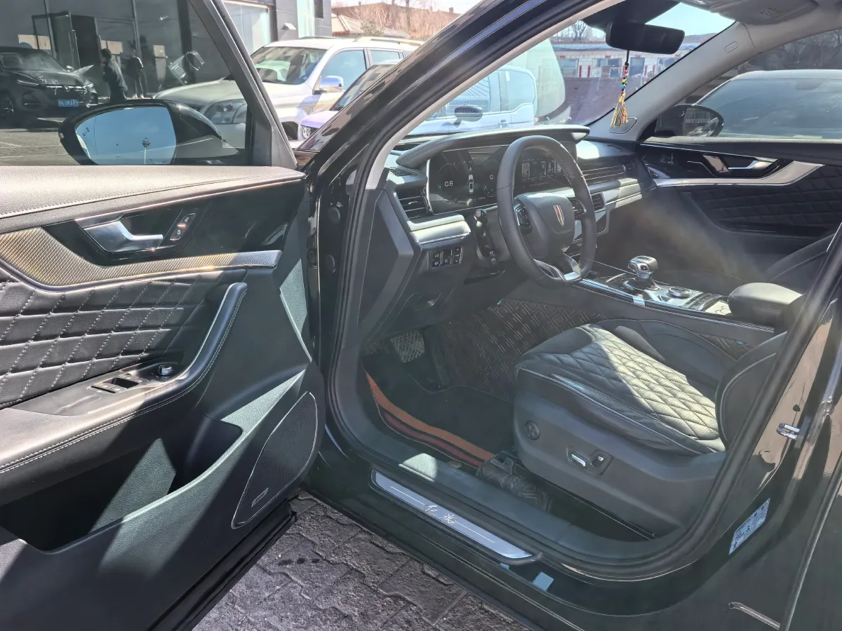 2019 HongQi HS5 2.0T 224HP L4 6AT,autocango,china used car exporter,china ev exporter,chinese used car exporter,chinese used ev exporter