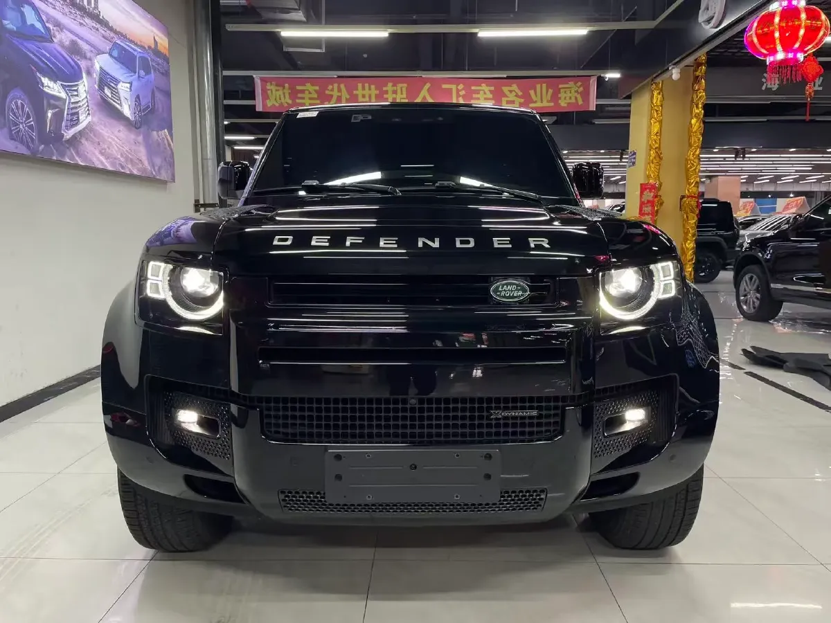 2023 Land Rover Defender 3.0T 400HP L6 8AT,autocango,china used car exporter,china ev exporter,chinese used car exporter,chinese used ev exporter
