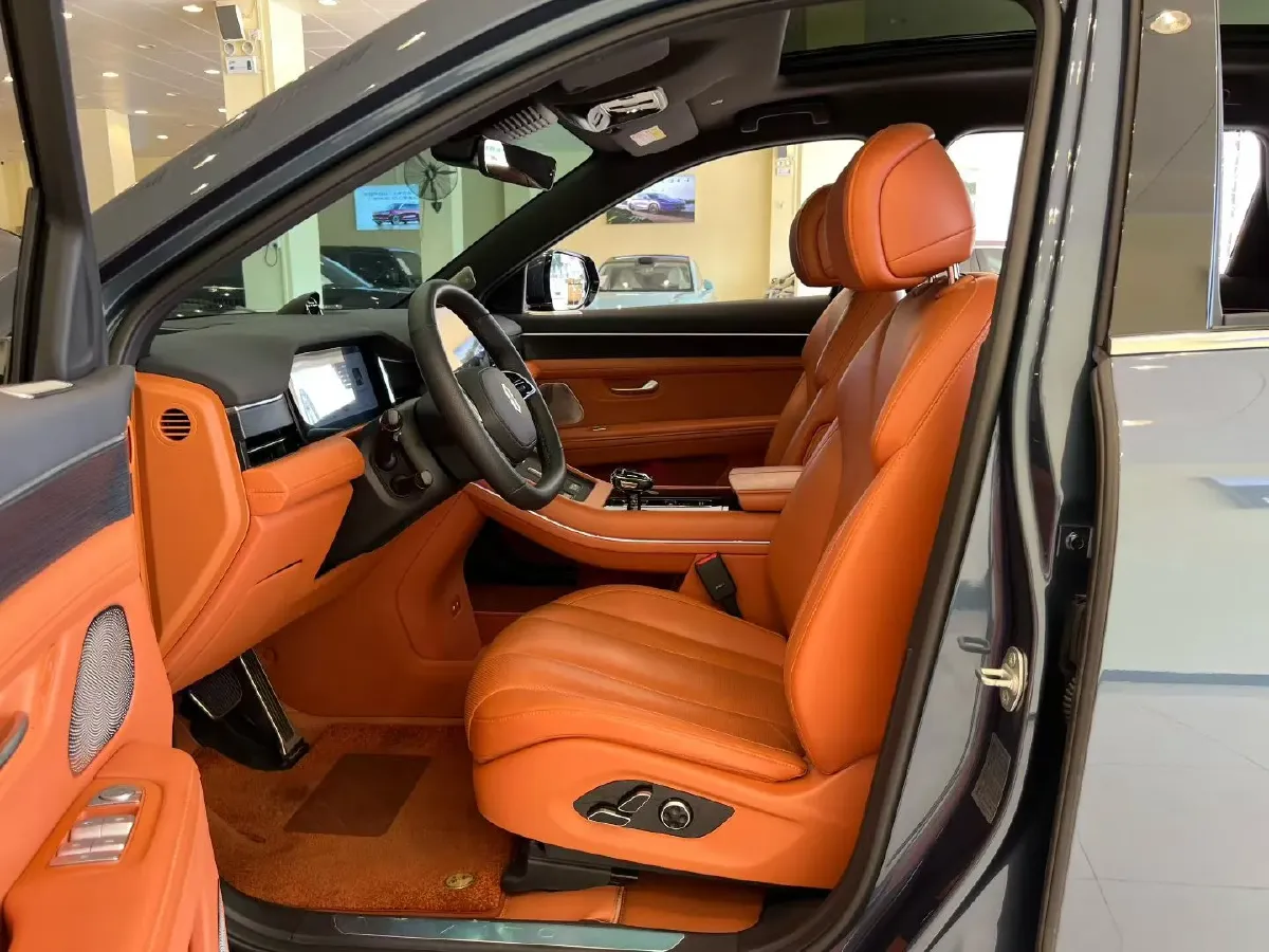 2024 AITO AITO M7 1.5T 152HP L4 REEV 42KWH,autocango,china used car exporter,china ev exporter,chinese used car exporter,chinese used ev exporter