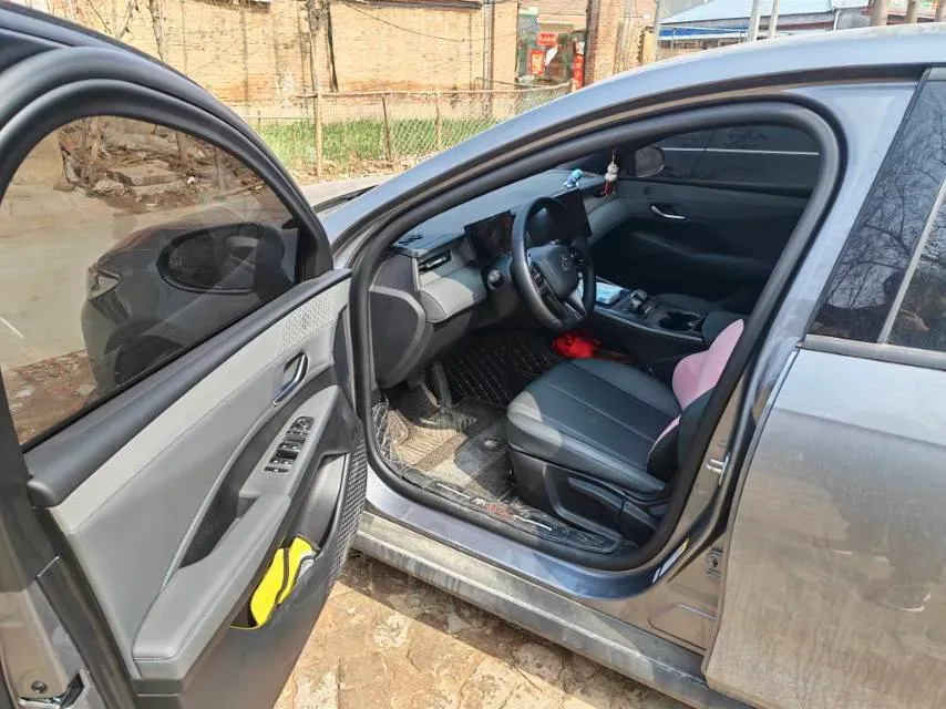 2025 BYD Qin Plus 1.5L 101HP L4 E-CVT PHEV 7.68KWH,autocango,china used car exporter,china ev exporter,chinese used car exporter,chinese used ev exporter