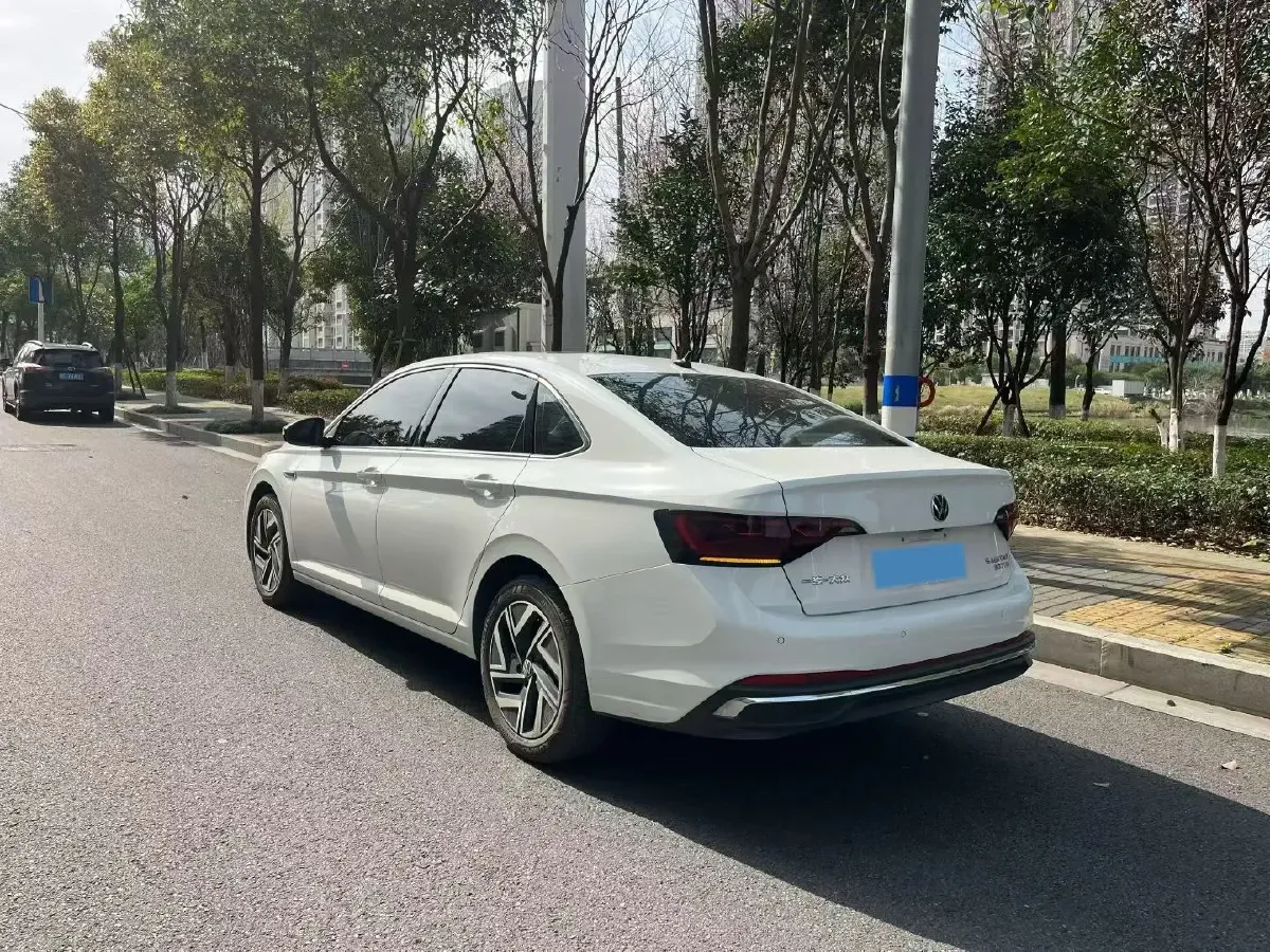 2025 Volkswagen Sagitar 1.5T 160HP L4 7DCT,autocango,china used car exporter,china ev exporter,chinese used car exporter,chinese used ev exporter