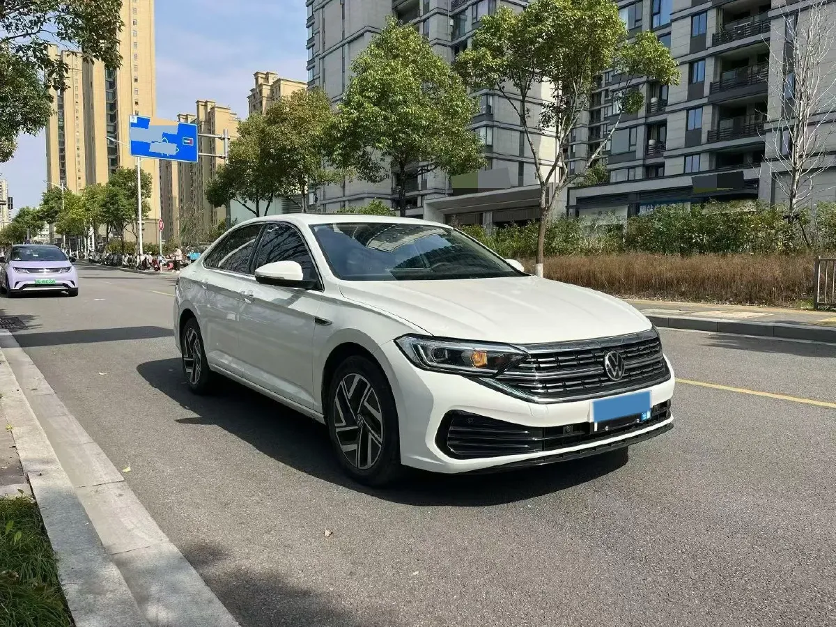 2025 Volkswagen Sagitar 1.5T 160HP L4 7DCT,autocango,china used car exporter,china ev exporter,chinese used car exporter,chinese used ev exporter