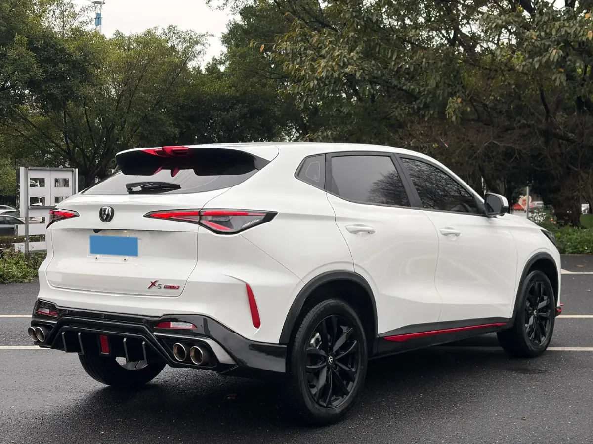 2025 ChangAn X5 PLUS 1.5T 188HP L4 7DCT,autocango,china used car exporter,china ev exporter,chinese used car exporter,chinese used ev exporter