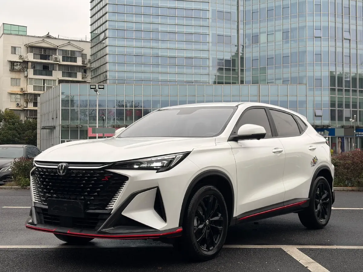 2025 ChangAn X5 PLUS 1.5T 188HP L4 7DCT,autocango,china used car exporter,china ev exporter,chinese used car exporter,chinese used ev exporter