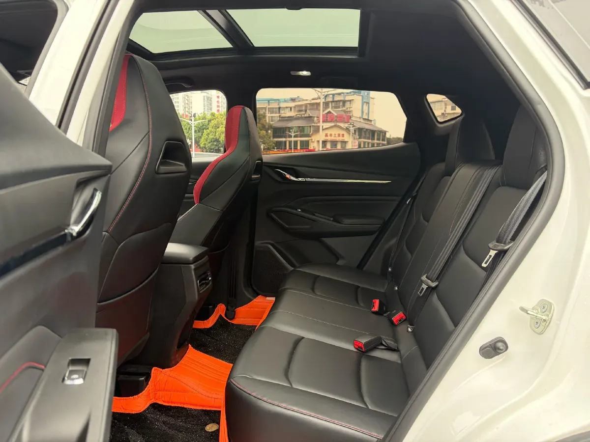 2025 ChangAn X5 PLUS 1.5T 188HP L4 7DCT,autocango,china used car exporter,china ev exporter,chinese used car exporter,chinese used ev exporter