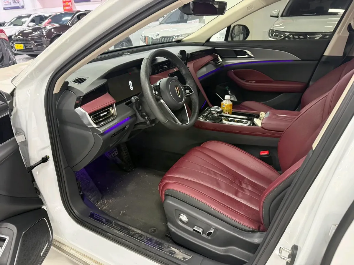 2023 HongQi H5 2.0T 224HP L4 8AT,autocango,china used car exporter,china ev exporter,chinese used car exporter,chinese used ev exporter