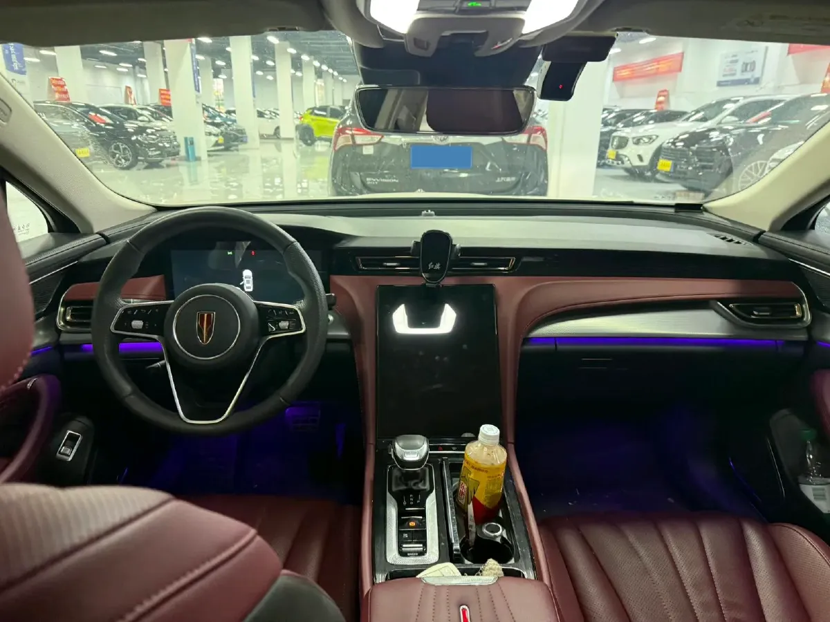 2023 HongQi H5 2.0T 224HP L4 8AT,autocango,china used car exporter,china ev exporter,chinese used car exporter,chinese used ev exporter