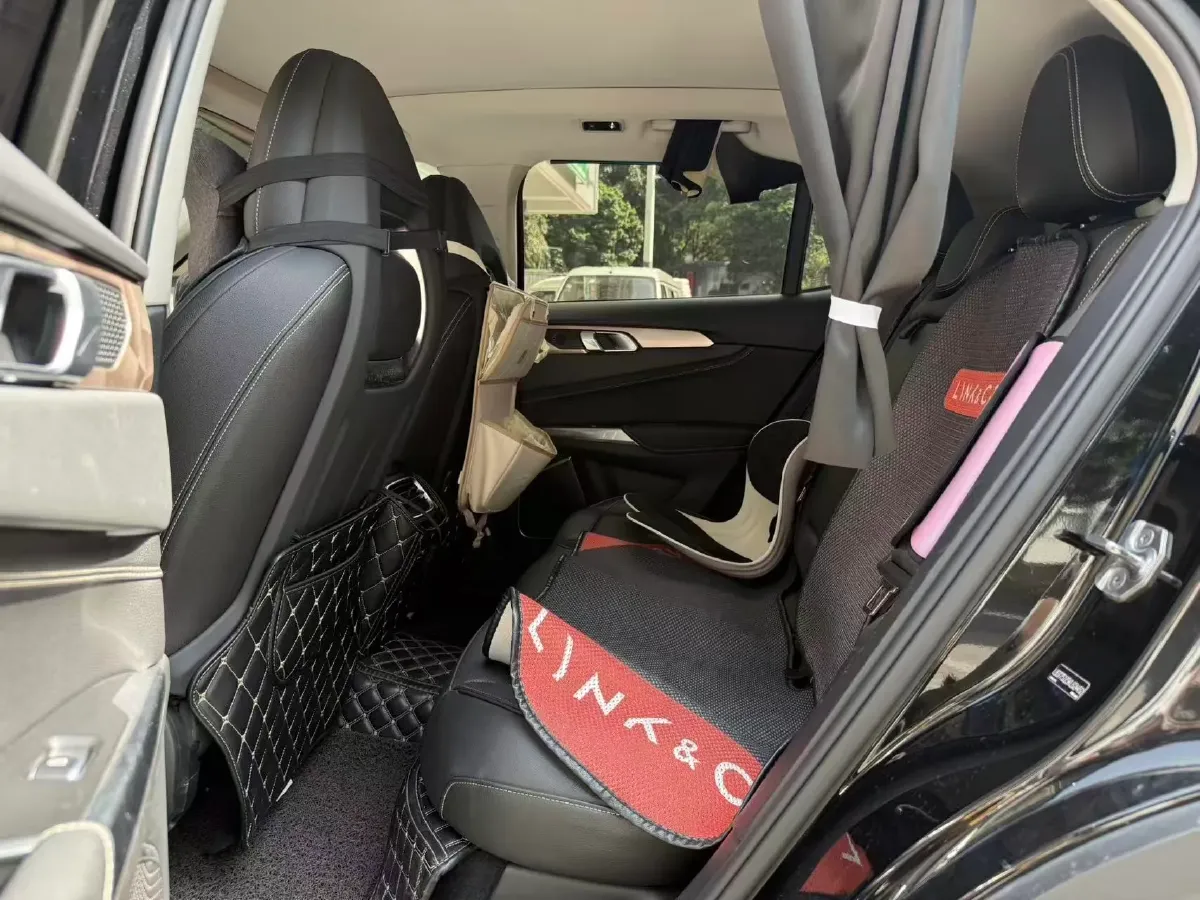 2019 LYNK&CO 01 2.0T 190HP L4 6AT,autocango,china used car exporter,china ev exporter,chinese used car exporter,chinese used ev exporter