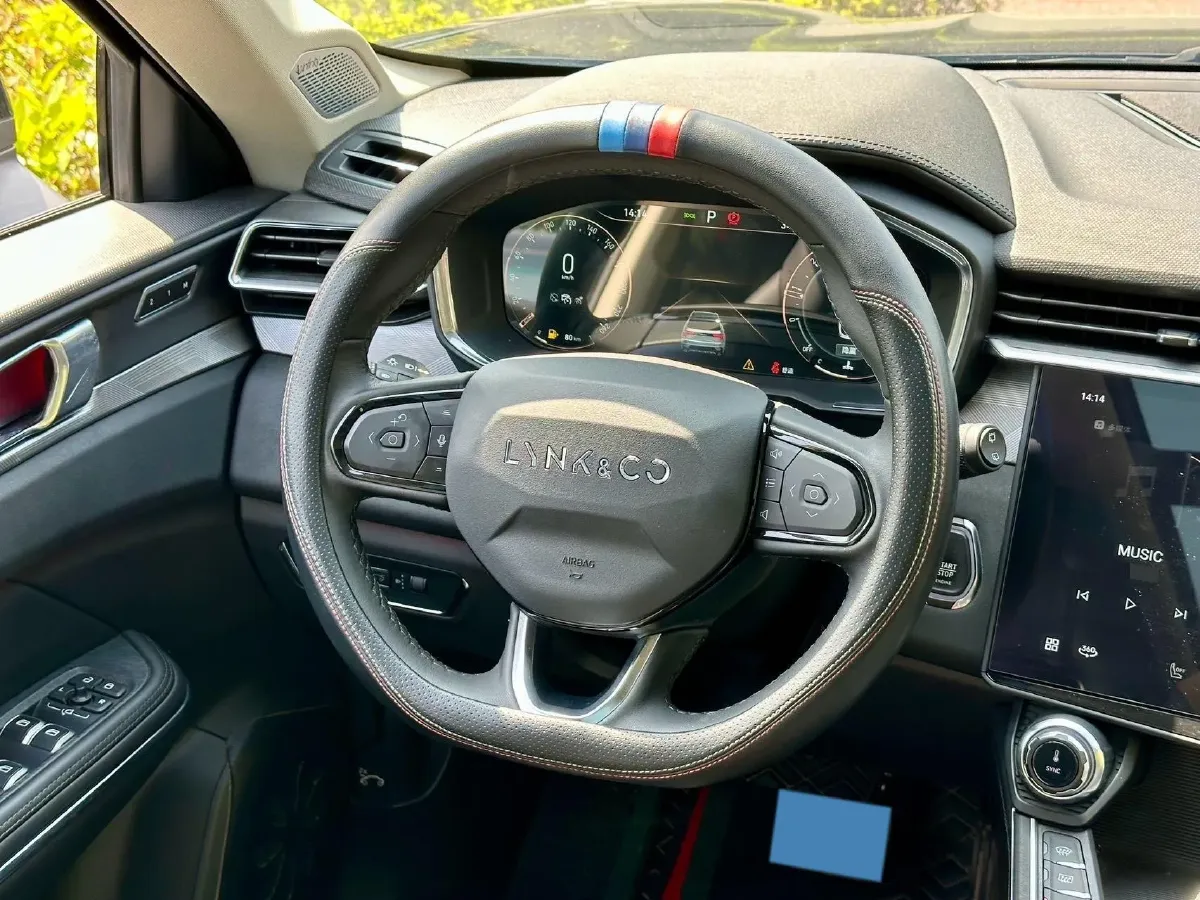 2021 LYNK&CO 01 2.0T 218HP L4 8AT,autocango,china used car exporter,china ev exporter,chinese used car exporter,chinese used ev exporter