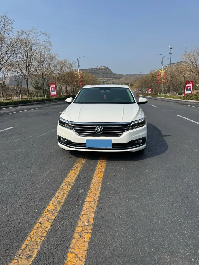 2018 Skoda Karoq 1.4T 150HP L4 7DCT,autocango,china used car exporter,china ev exporter,chinese used car exporter,chinese used ev exporter
