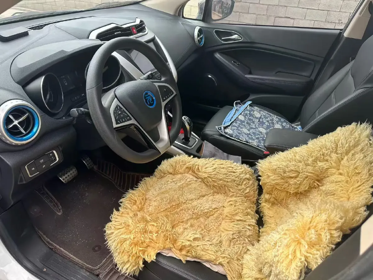 2018 BYD Yuan BEV 42KWH,autocango,china used car exporter,china ev exporter,chinese used car exporter,chinese used ev exporter