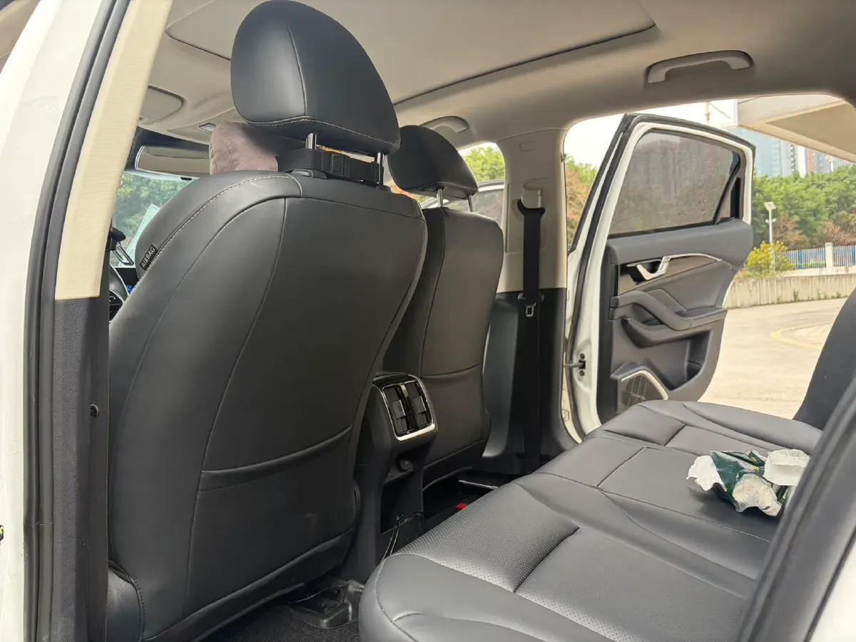 2022 BeiJing Auto EU5 Plus BEV 49.6KWH,autocango,china used car exporter,china ev exporter,chinese used car exporter,chinese used ev exporter