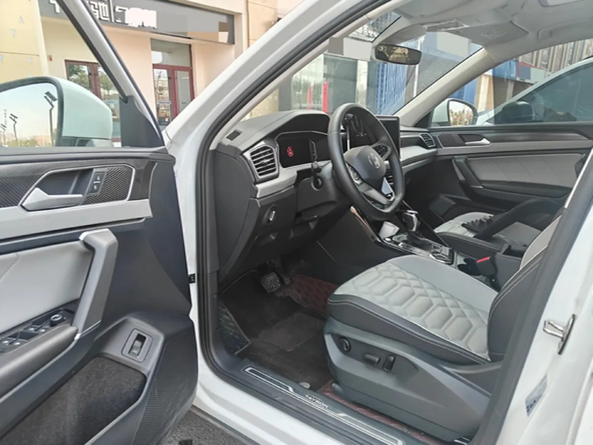 2023 Volkswagen Tayron 2.0T 186HP L4 7DCT,autocango,china used car exporter,china ev exporter,chinese used car exporter,chinese used ev exporter