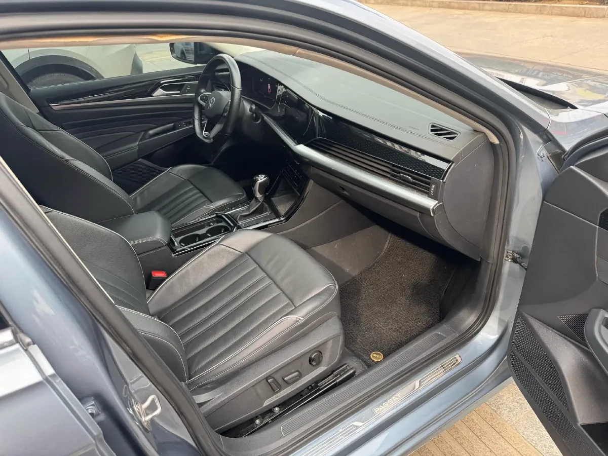 2021 Volkswagen Passat 2.0T 186HP L4 7DCT,autocango,china used car exporter,china ev exporter,chinese used car exporter,chinese used ev exporter